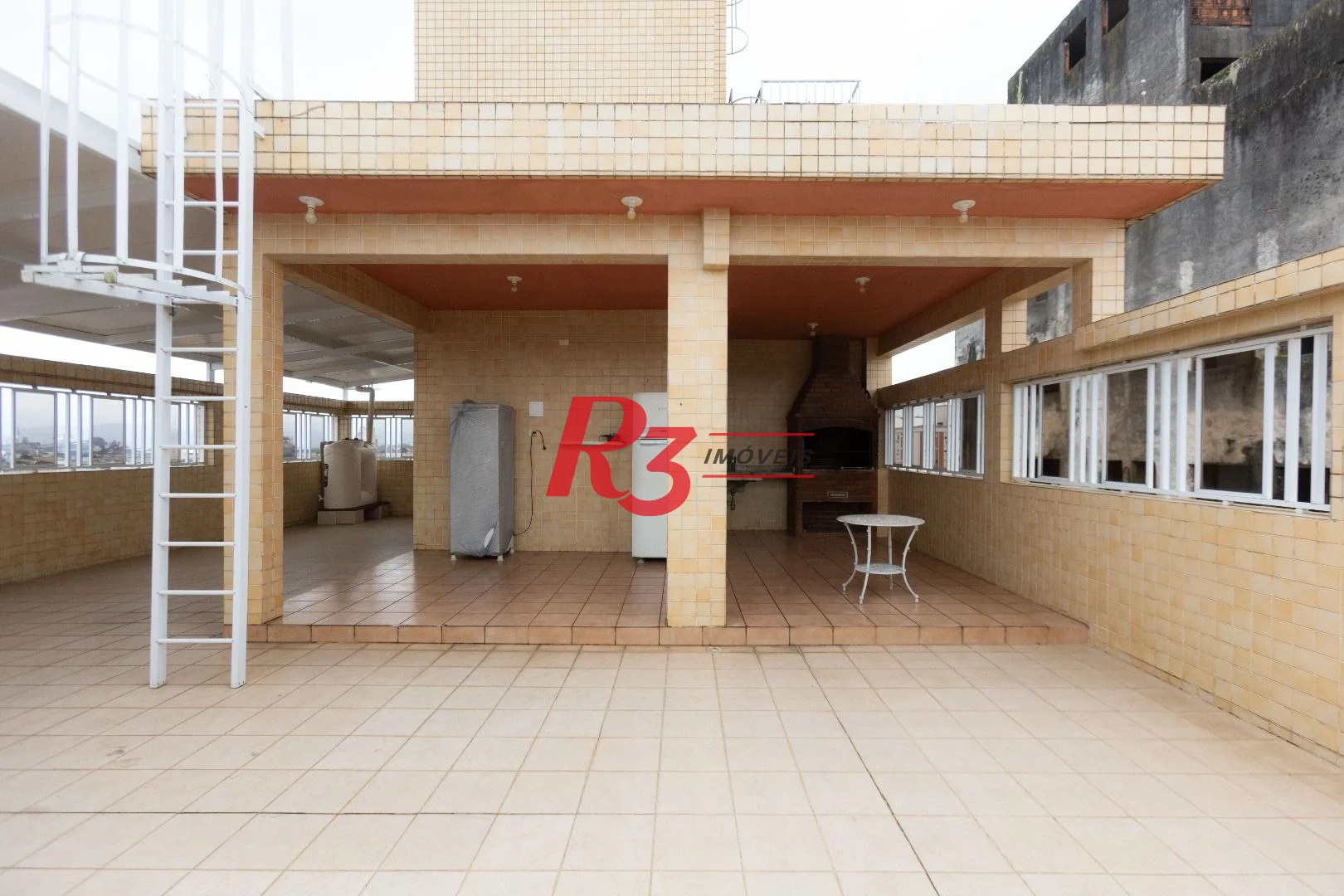 Apartamento com 2 dormitórios à venda, 90 m² por R$ 700.000,00 - Embaré - Santos/SP