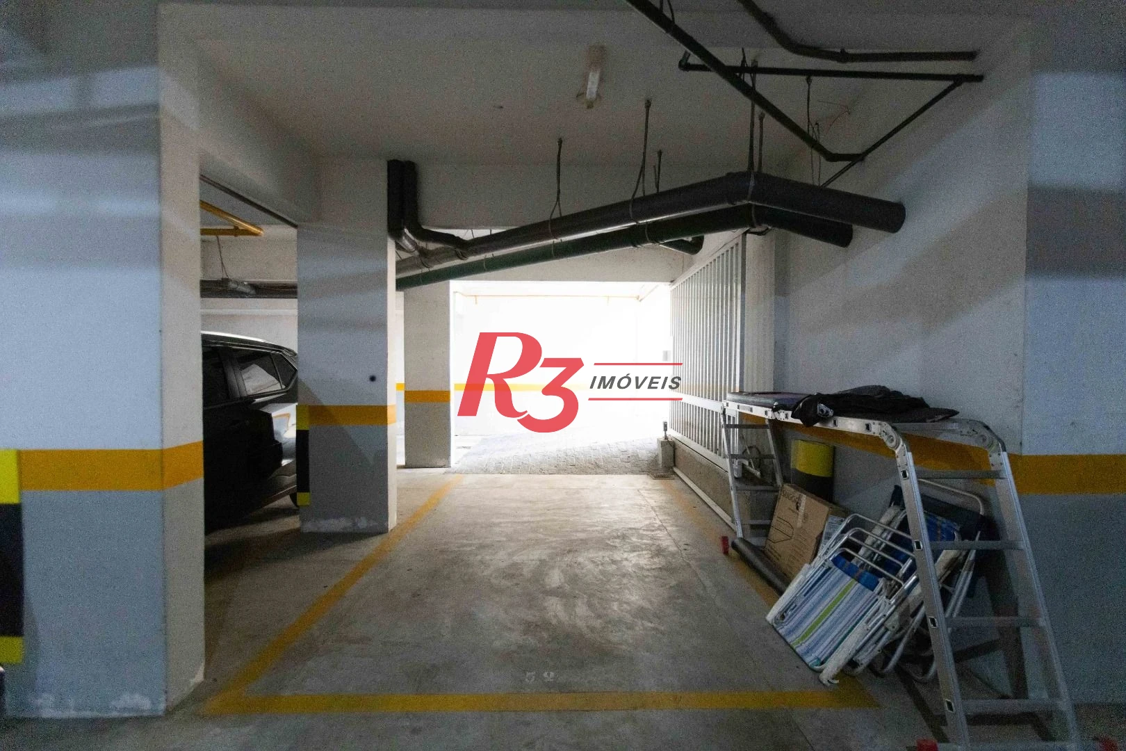 Apartamento com 2 dormitórios à venda, 90 m² por R$ 700.000,00 - Embaré - Santos/SP