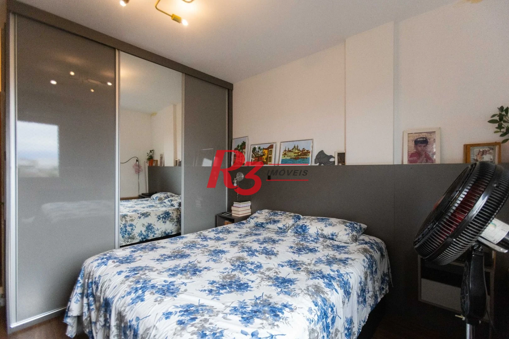 Apartamento com 2 dormitórios à venda, 90 m² por R$ 700.000,00 - Embaré - Santos/SP