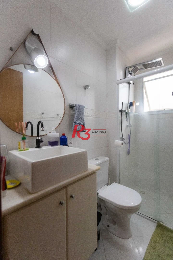 Apartamento com 2 dormitórios à venda, 90 m² por R$ 700.000,00 - Embaré - Santos/SP