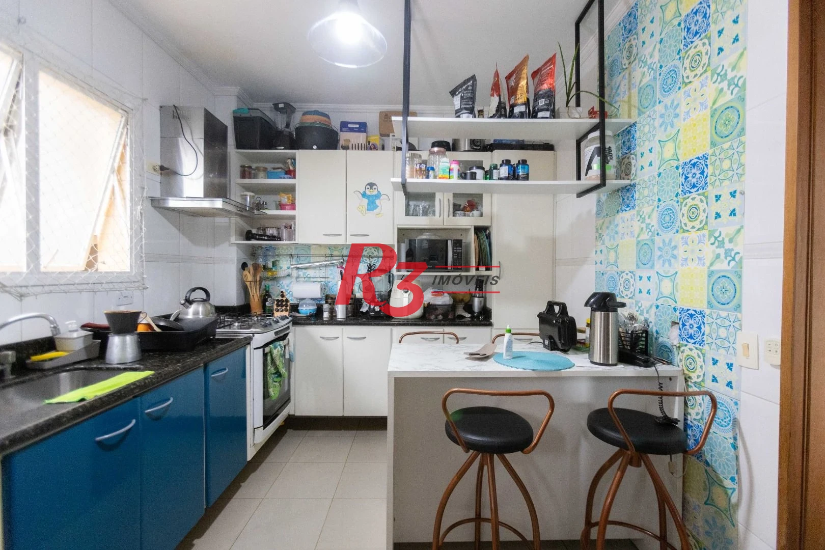 Apartamento com 2 dormitórios à venda, 90 m² por R$ 700.000,00 - Embaré - Santos/SP