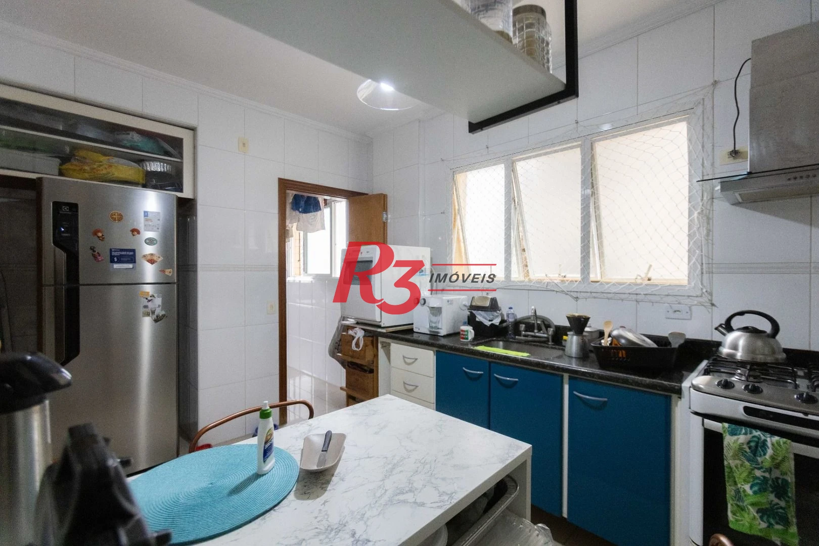 Apartamento com 2 dormitórios à venda, 90 m² por R$ 700.000,00 - Embaré - Santos/SP