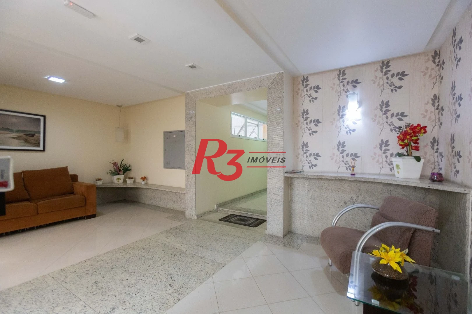 Apartamento com 2 dormitórios à venda, 90 m² por R$ 700.000,00 - Embaré - Santos/SP