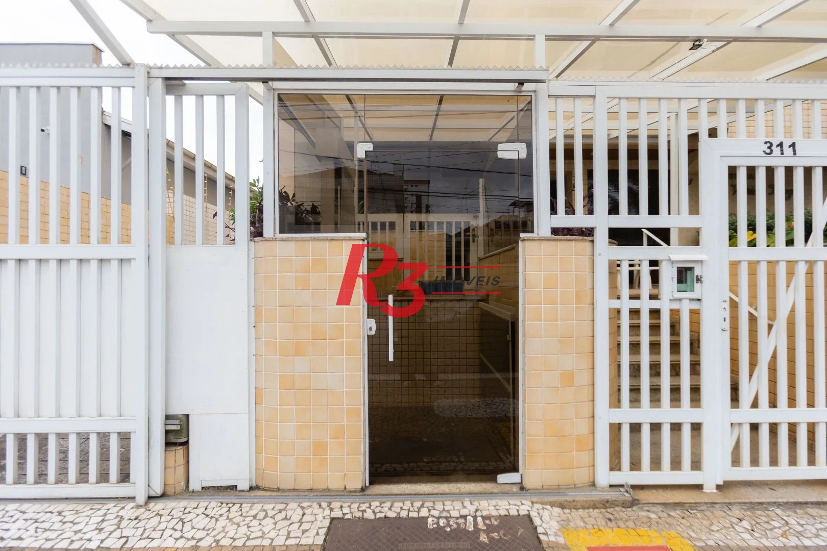 Apartamento com 2 dormitórios à venda, 90 m² por R$ 700.000,00 - Embaré - Santos/SP
