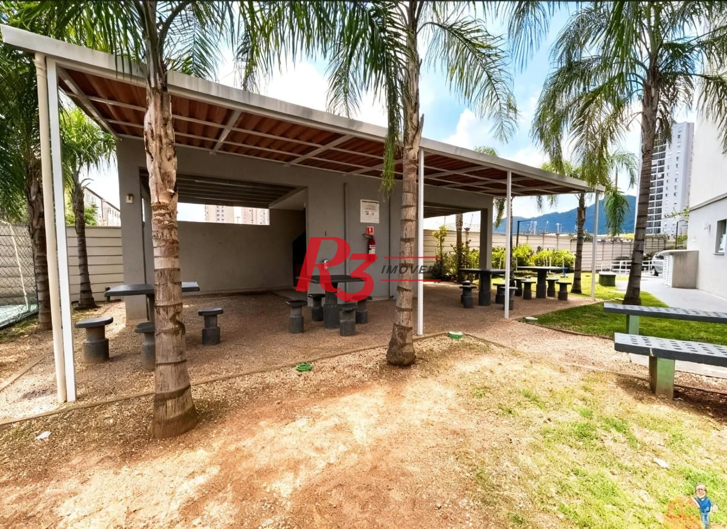 Apartamento com 2 dormitórios à venda, 45 m² por R$ 301.000,00 - Castelo - Santos/SP
