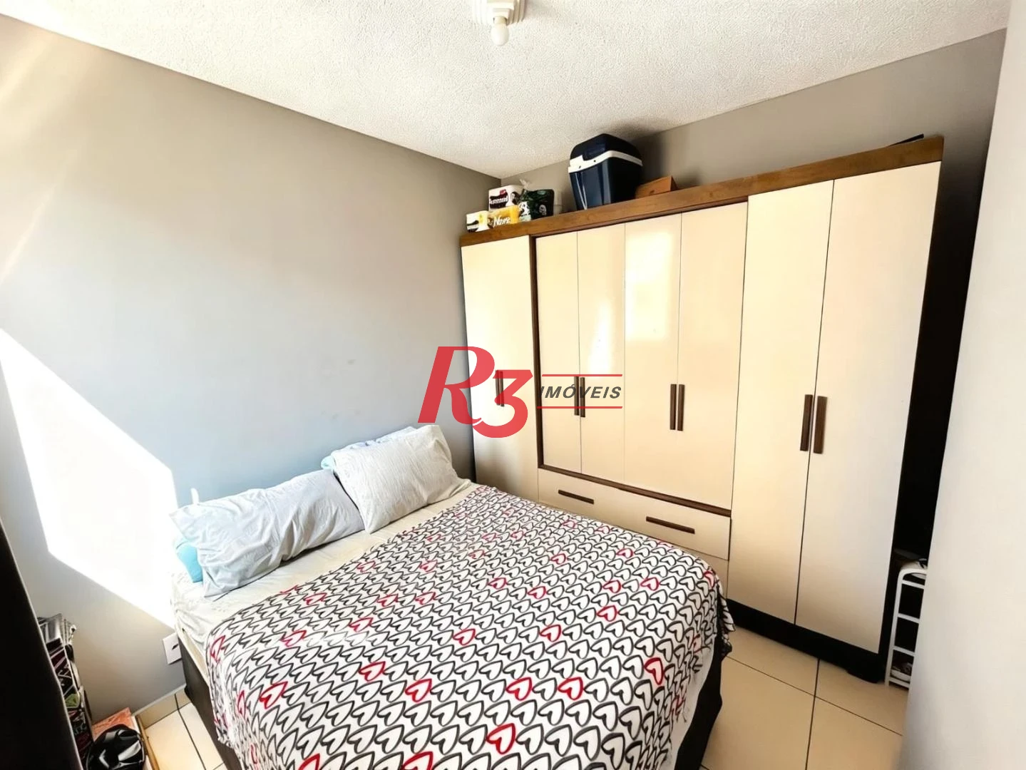 Apartamento com 2 dormitórios à venda, 45 m² por R$ 301.000,00 - Castelo - Santos/SP