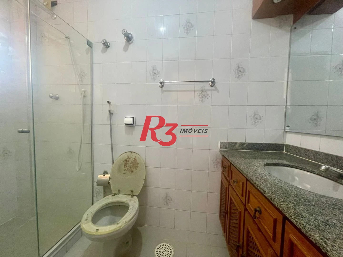 Apartamento com 3 dormitórios para alugar, 140 m² por R$ 5.451,02/mês - Boqueirão - Santos/SP