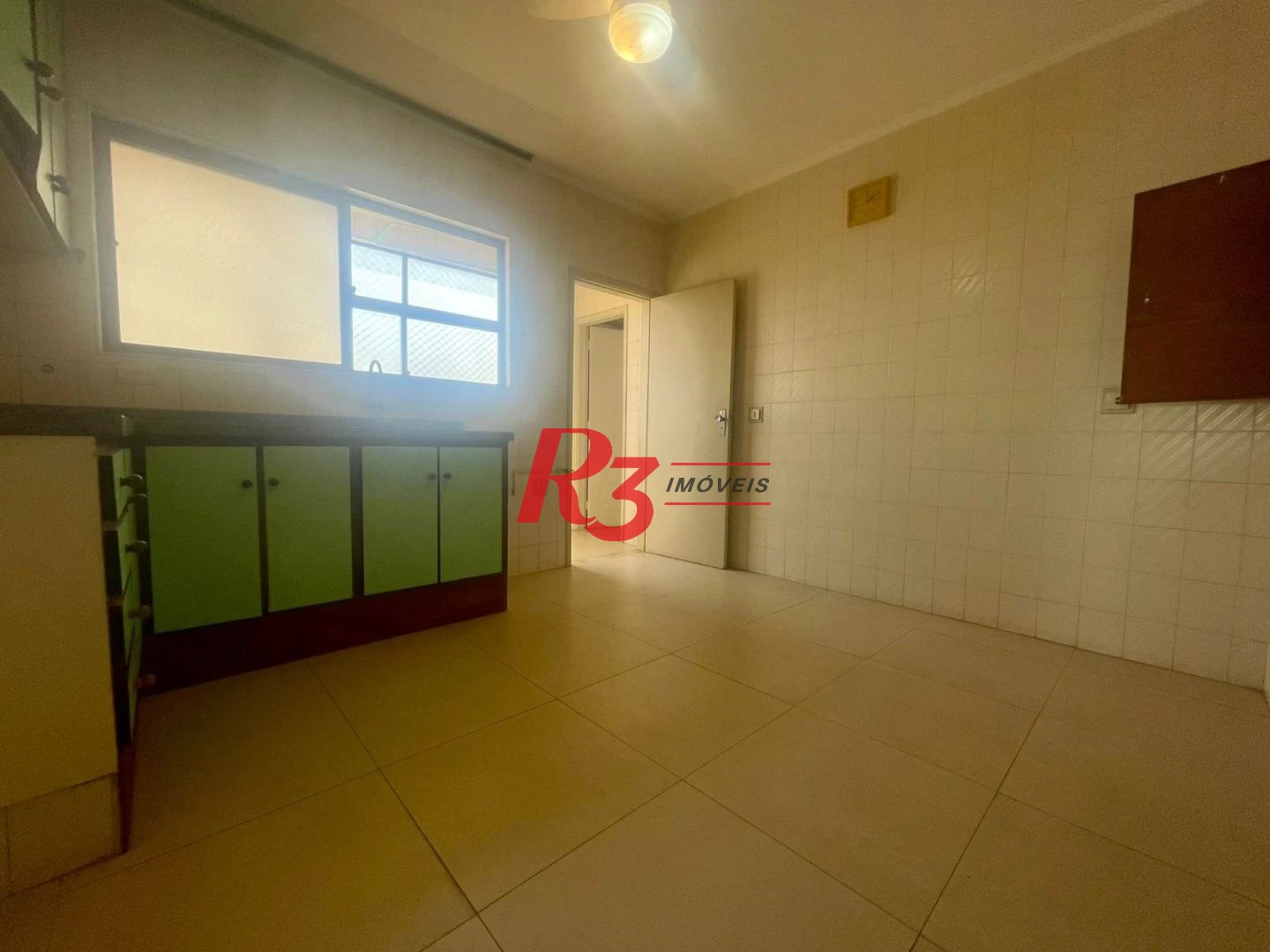 Apartamento com 3 dormitórios para alugar, 140 m² por R$ 5.451,02/mês - Boqueirão - Santos/SP