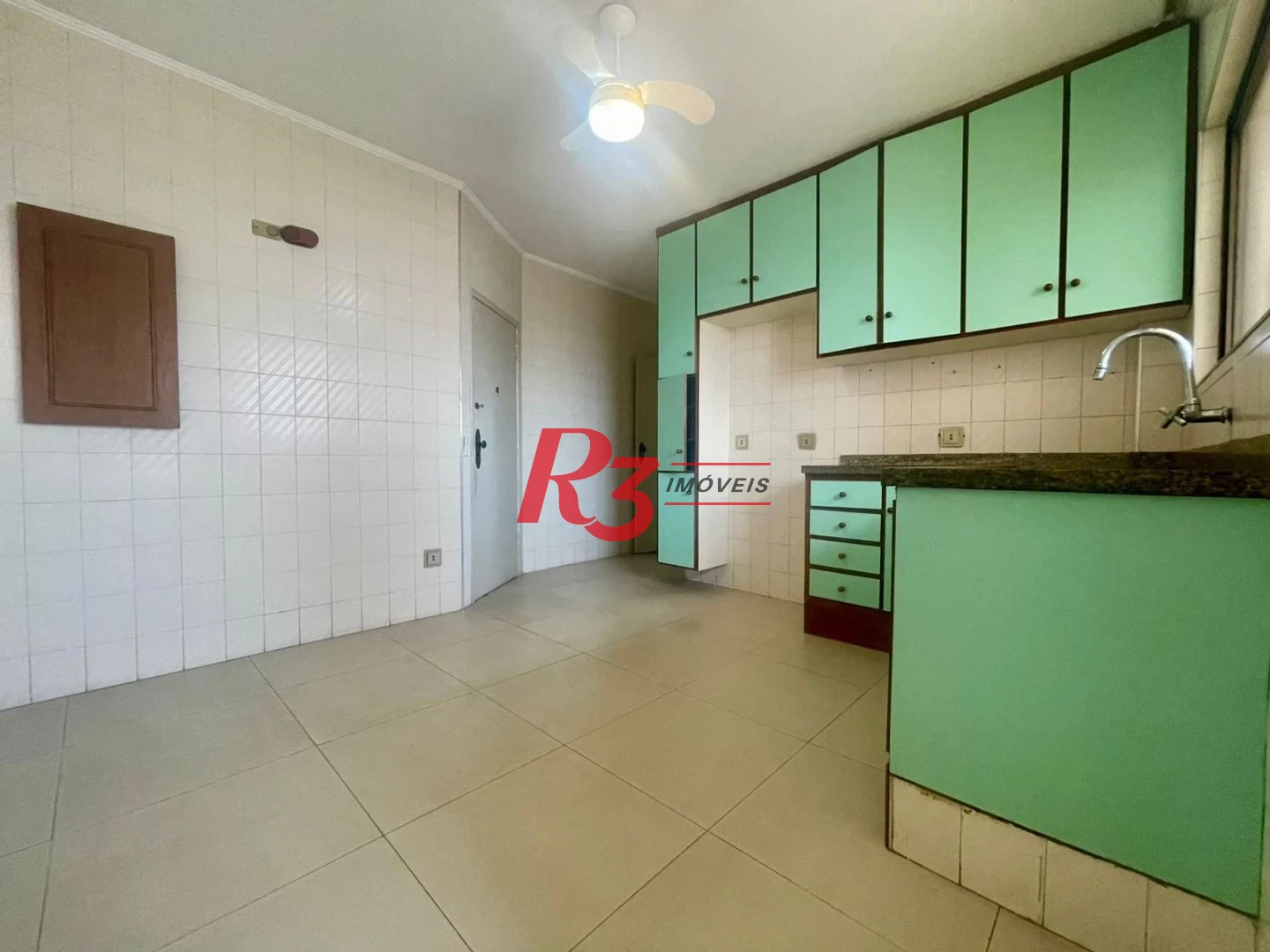 Apartamento com 3 dormitórios para alugar, 140 m² por R$ 5.451,02/mês - Boqueirão - Santos/SP