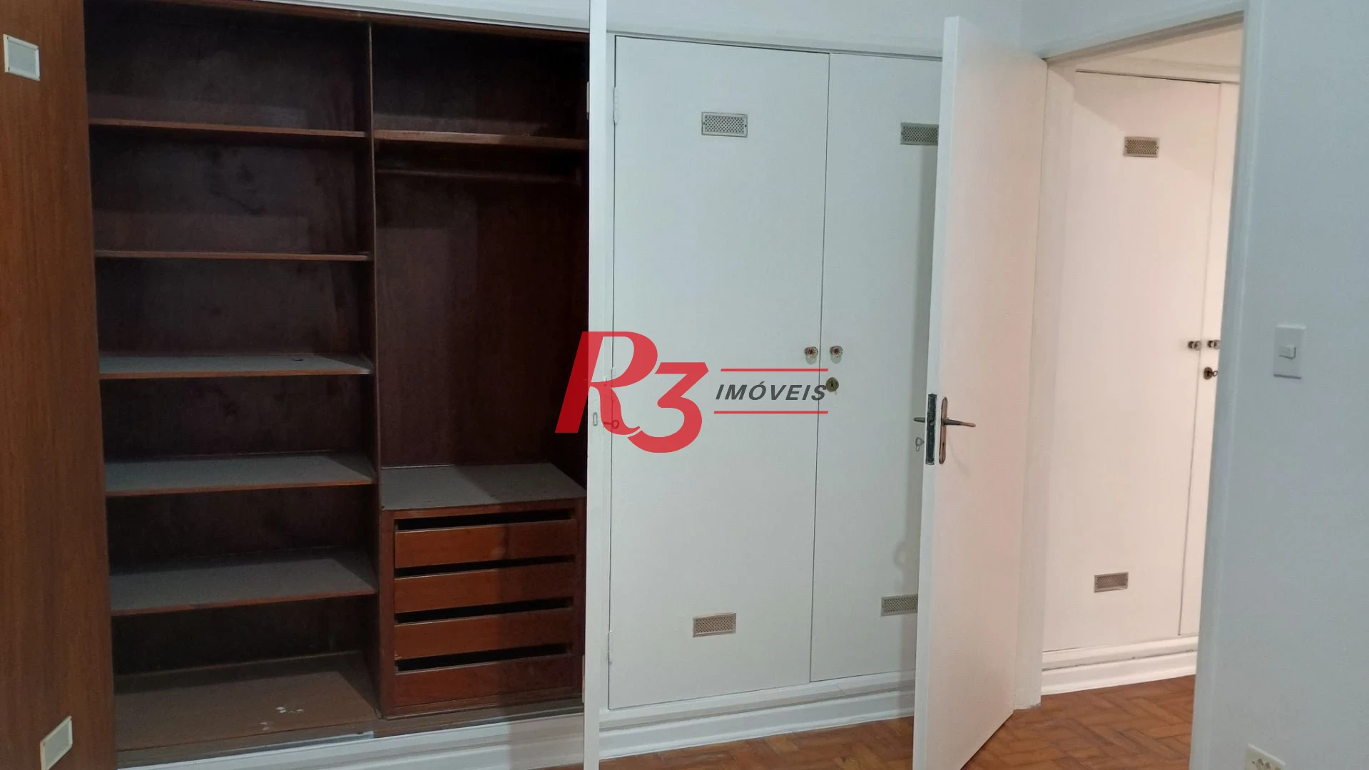 Apartamento com 1 dormitório à venda, 70 m² por R$ 490.000,00 - Embaré - Santos/SP