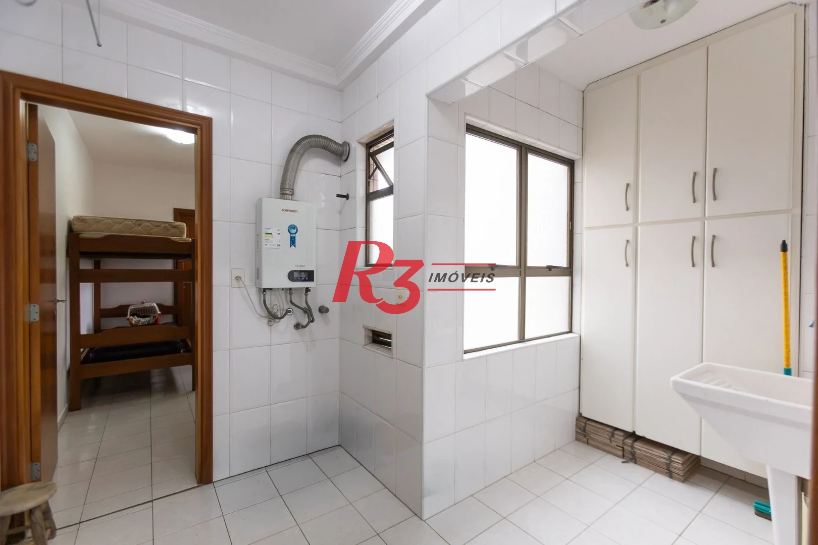 Apartamento com 3 dormitórios para alugar, 143 m² por R$ 6.845,67/mês - Ponta da Praia - Santos/SP