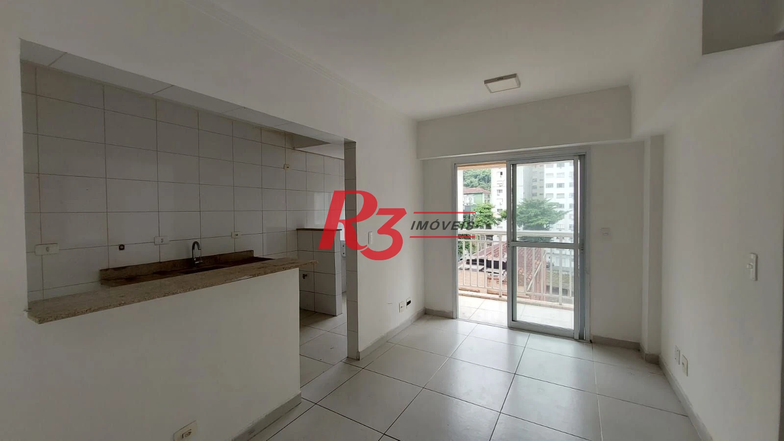 Apartamento com 2 dormitórios à venda, 54 m² por R$ 419.000,00 - José Menino - Santos/SP