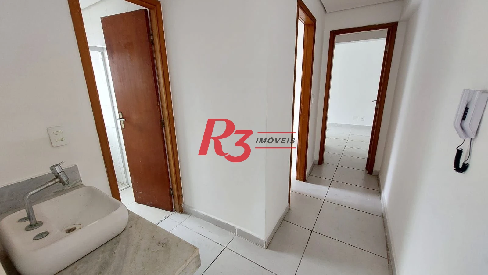 Apartamento com 2 dormitórios à venda, 54 m² por R$ 419.000,00 - José Menino - Santos/SP