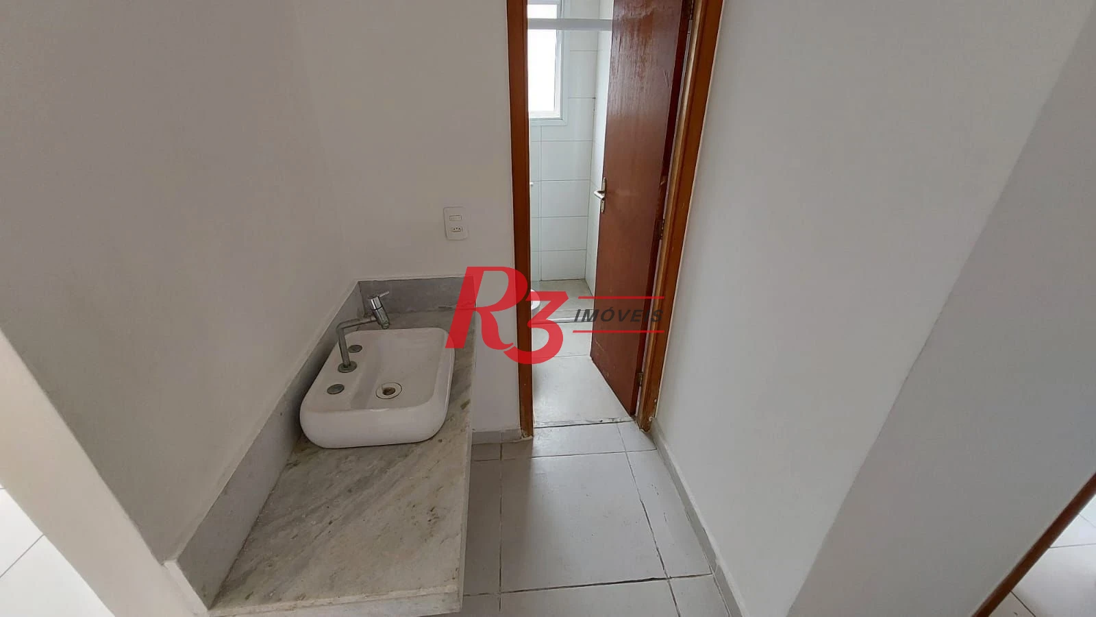 Apartamento com 2 dormitórios à venda, 54 m² por R$ 419.000,00 - José Menino - Santos/SP