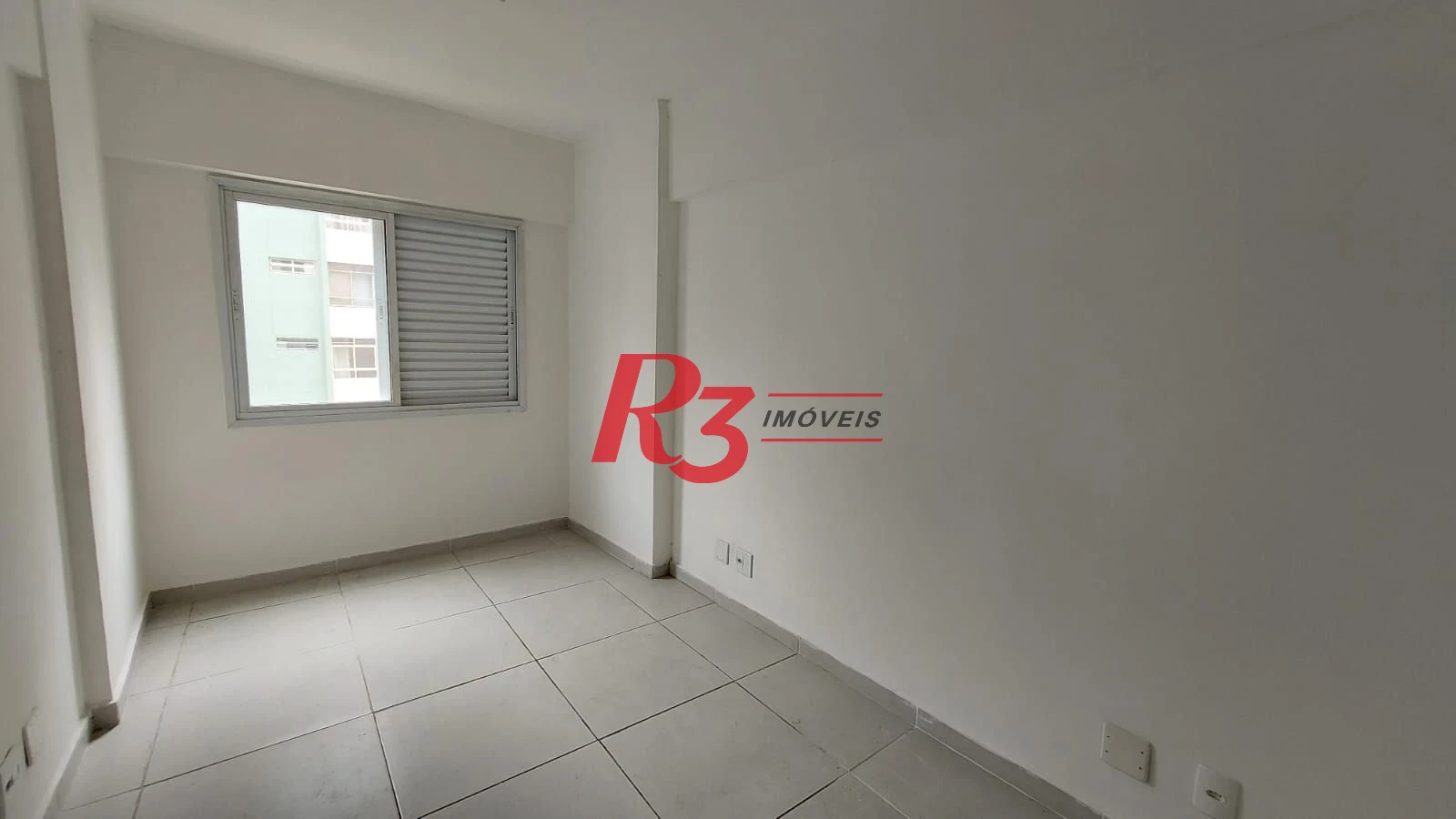 Apartamento com 2 dormitórios à venda, 54 m² por R$ 419.000,00 - José Menino - Santos/SP