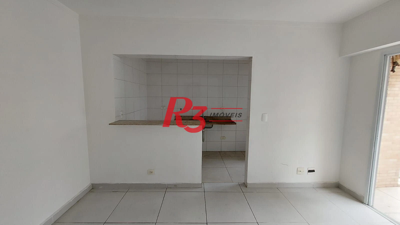 Apartamento com 2 dormitórios à venda, 54 m² por R$ 419.000,00 - José Menino - Santos/SP