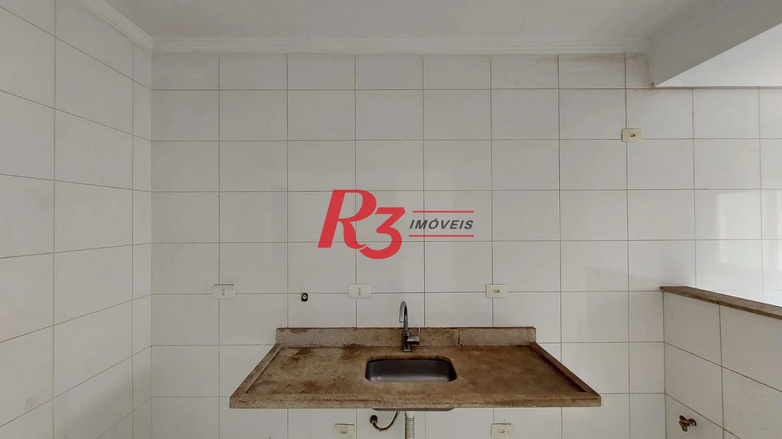 Apartamento com 2 dormitórios à venda, 54 m² por R$ 419.000,00 - José Menino - Santos/SP