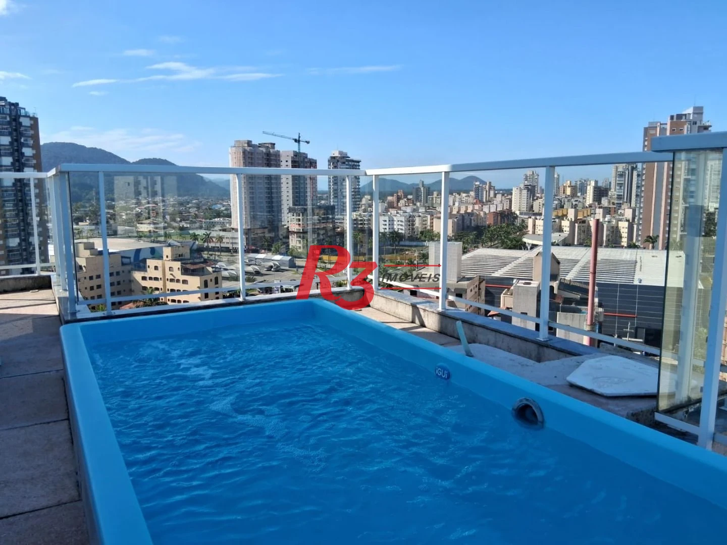 Cobertura com 3 dormitórios à venda, 235 m² por R$ 2.000.000,00 - Jardim Praiano - Guarujá/SP