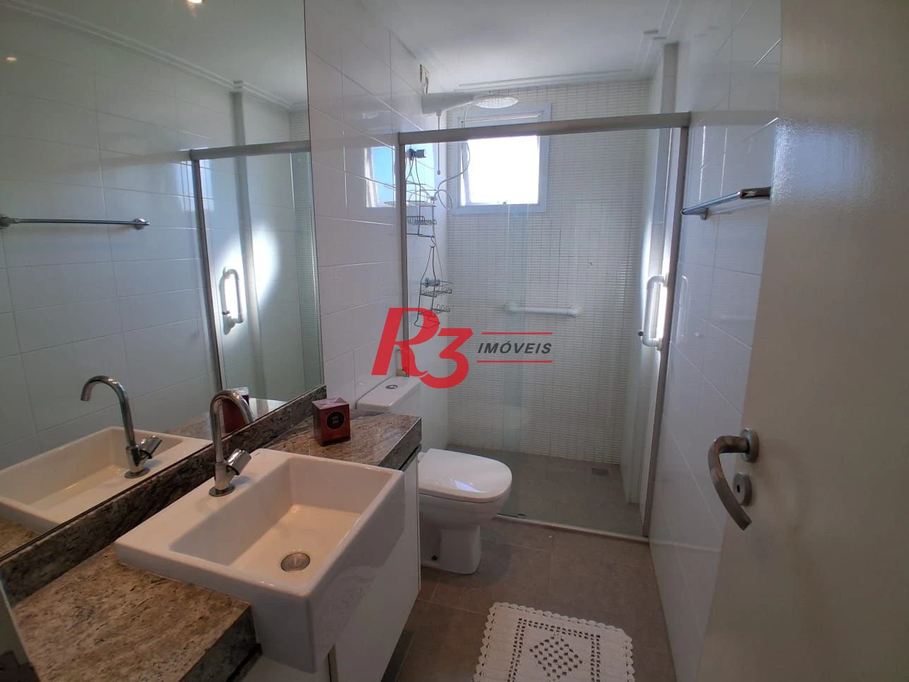 Cobertura com 3 dormitórios à venda, 235 m² por R$ 2.000.000,00 - Jardim Praiano - Guarujá/SP