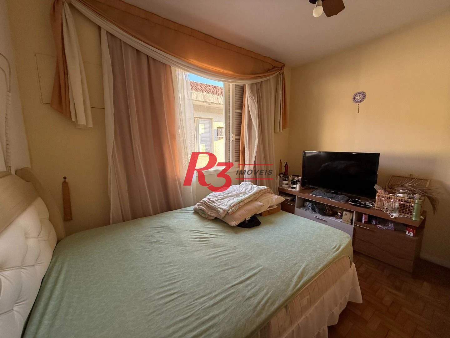 Apartamento com 2 dormitórios à venda, 70 m² por R$ 370.000,00 - Campo Grande - Santos/SP
