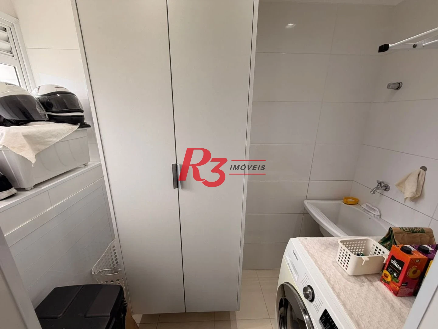 Apartamento com 2 dormitórios à venda, 75 m² por R$ 734.900,00 - Embaré - Santos/SP