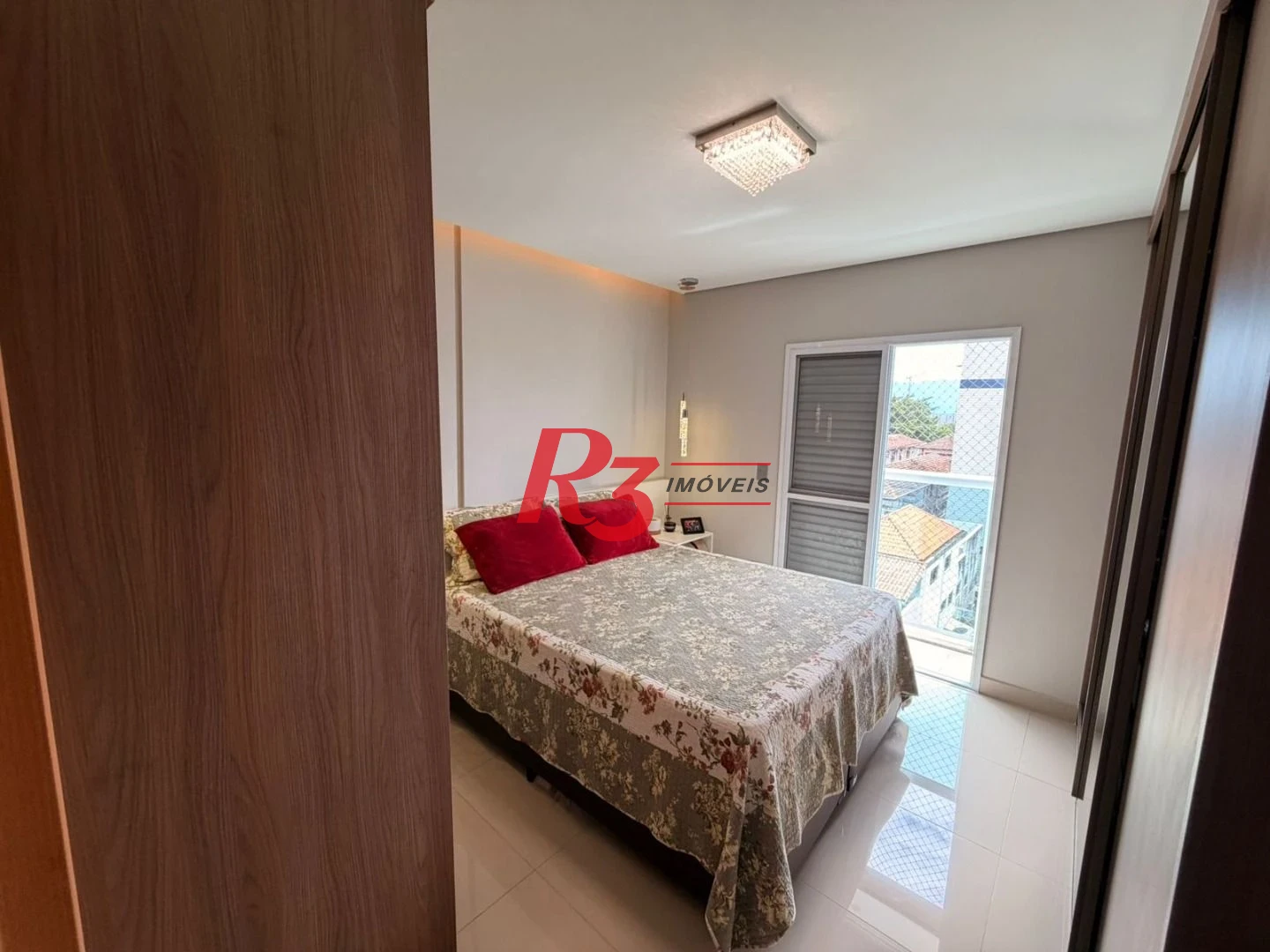 Apartamento com 2 dormitórios à venda, 75 m² por R$ 734.900,00 - Embaré - Santos/SP