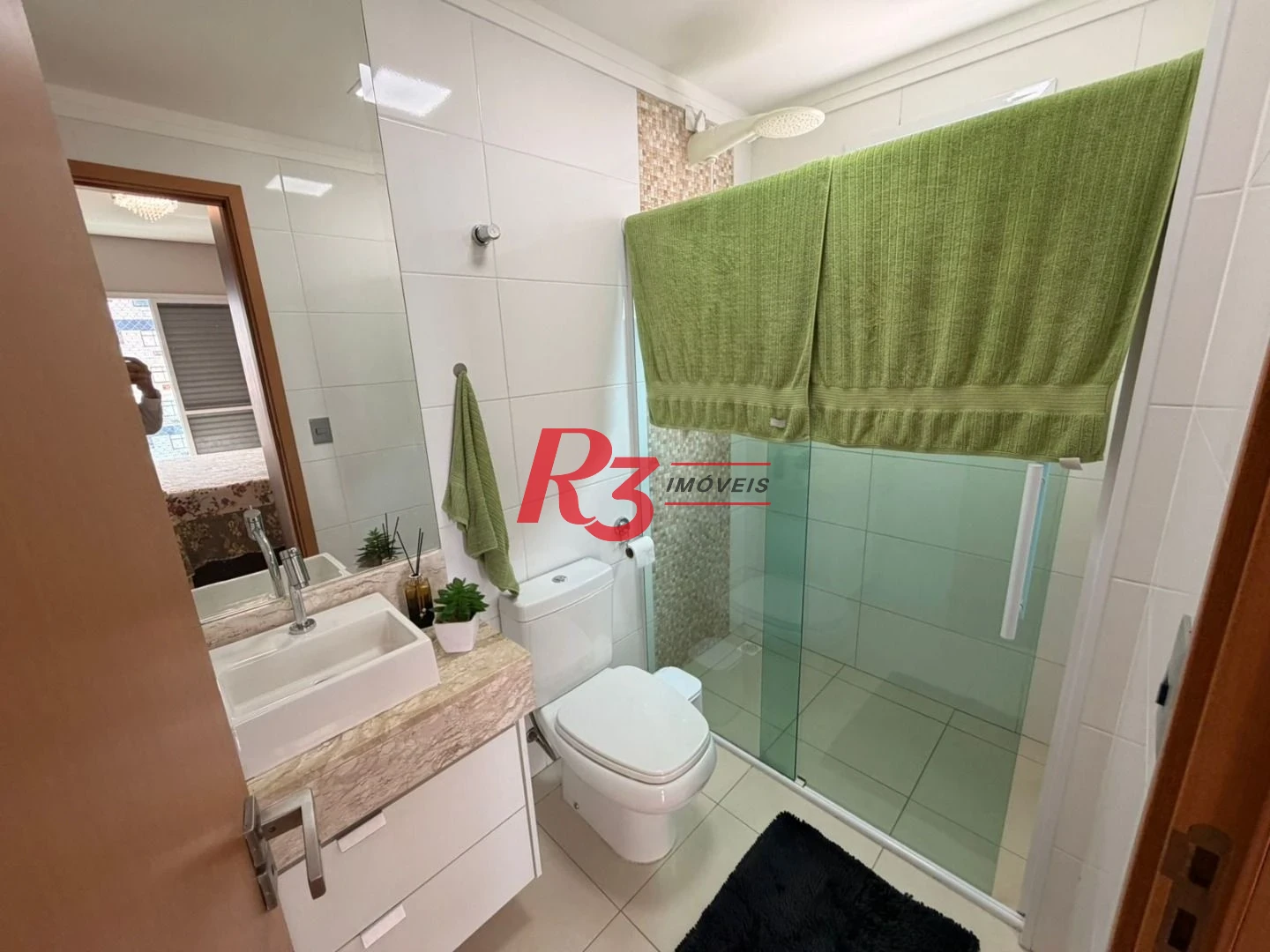 Apartamento com 2 dormitórios à venda, 75 m² por R$ 734.900,00 - Embaré - Santos/SP