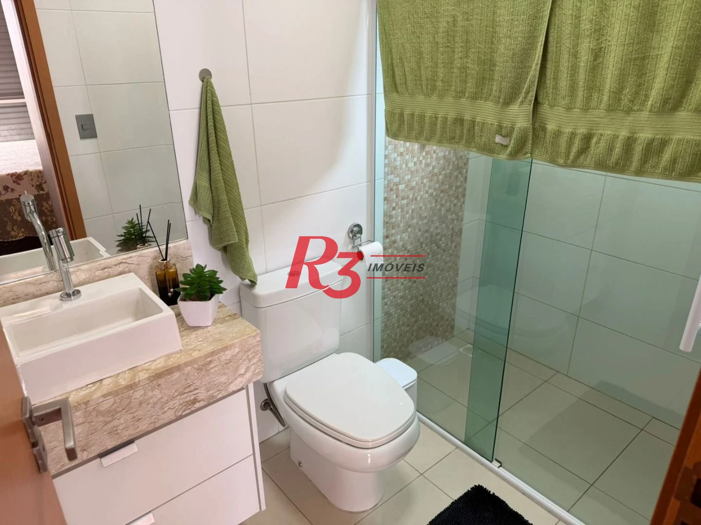 Apartamento com 2 dormitórios à venda, 75 m² por R$ 734.900,00 - Embaré - Santos/SP