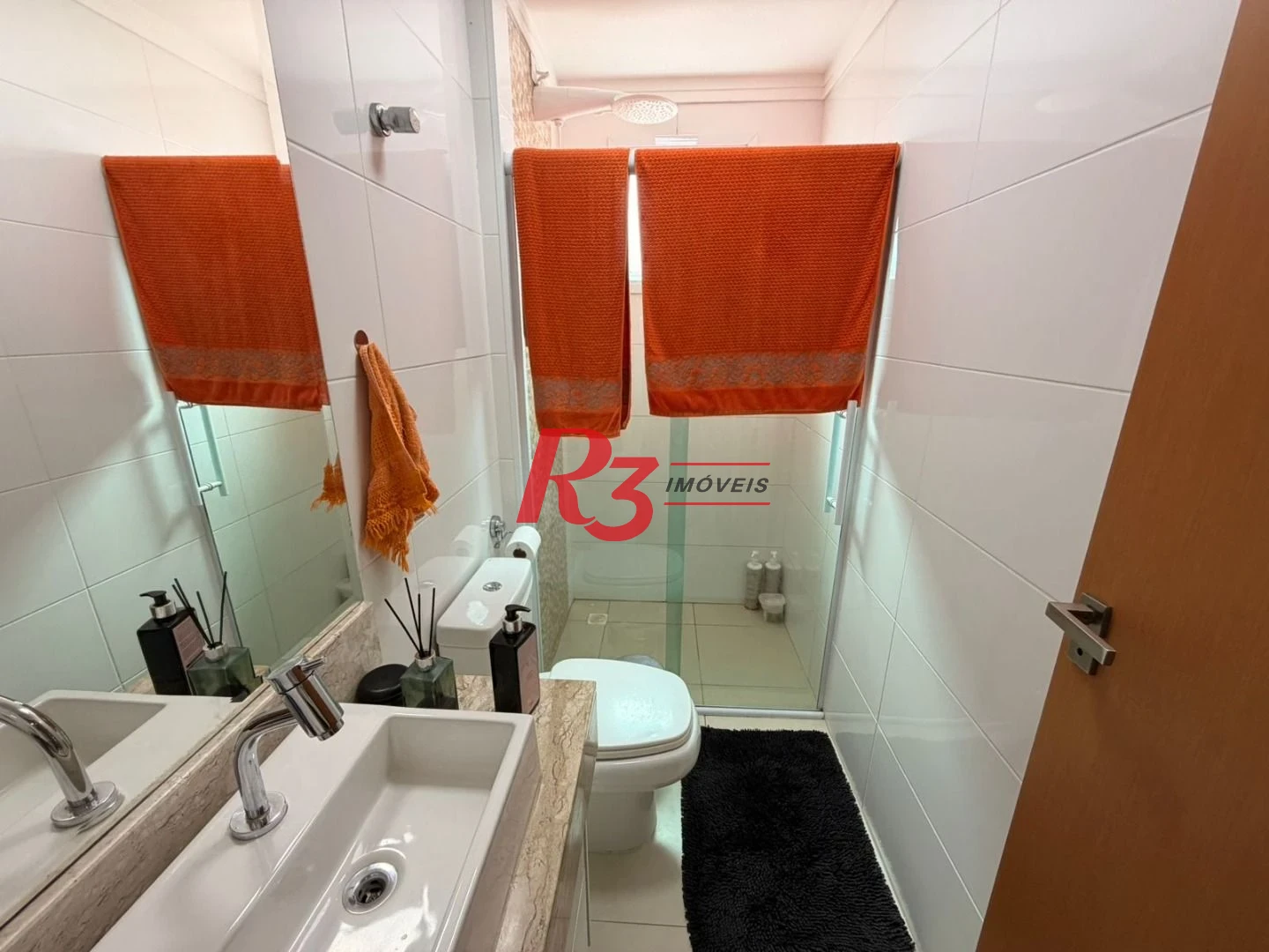 Apartamento com 2 dormitórios à venda, 75 m² por R$ 734.900,00 - Embaré - Santos/SP