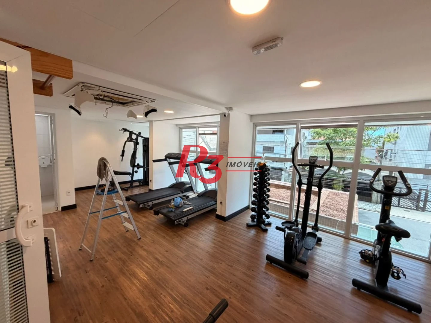 Apartamento com 2 dormitórios à venda, 75 m² por R$ 734.900,00 - Embaré - Santos/SP