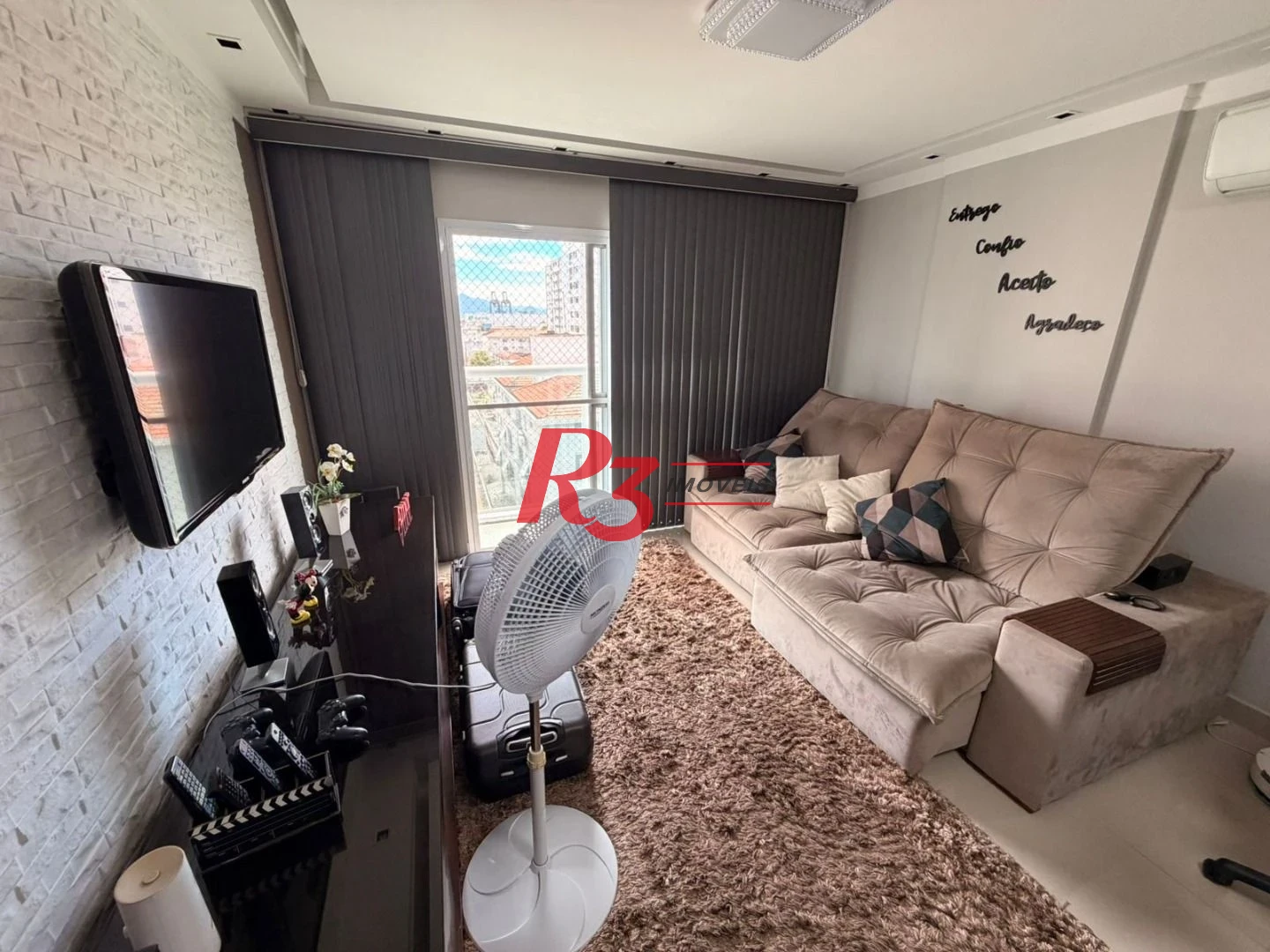 Apartamento com 2 dormitórios à venda, 75 m² por R$ 734.900,00 - Embaré - Santos/SP