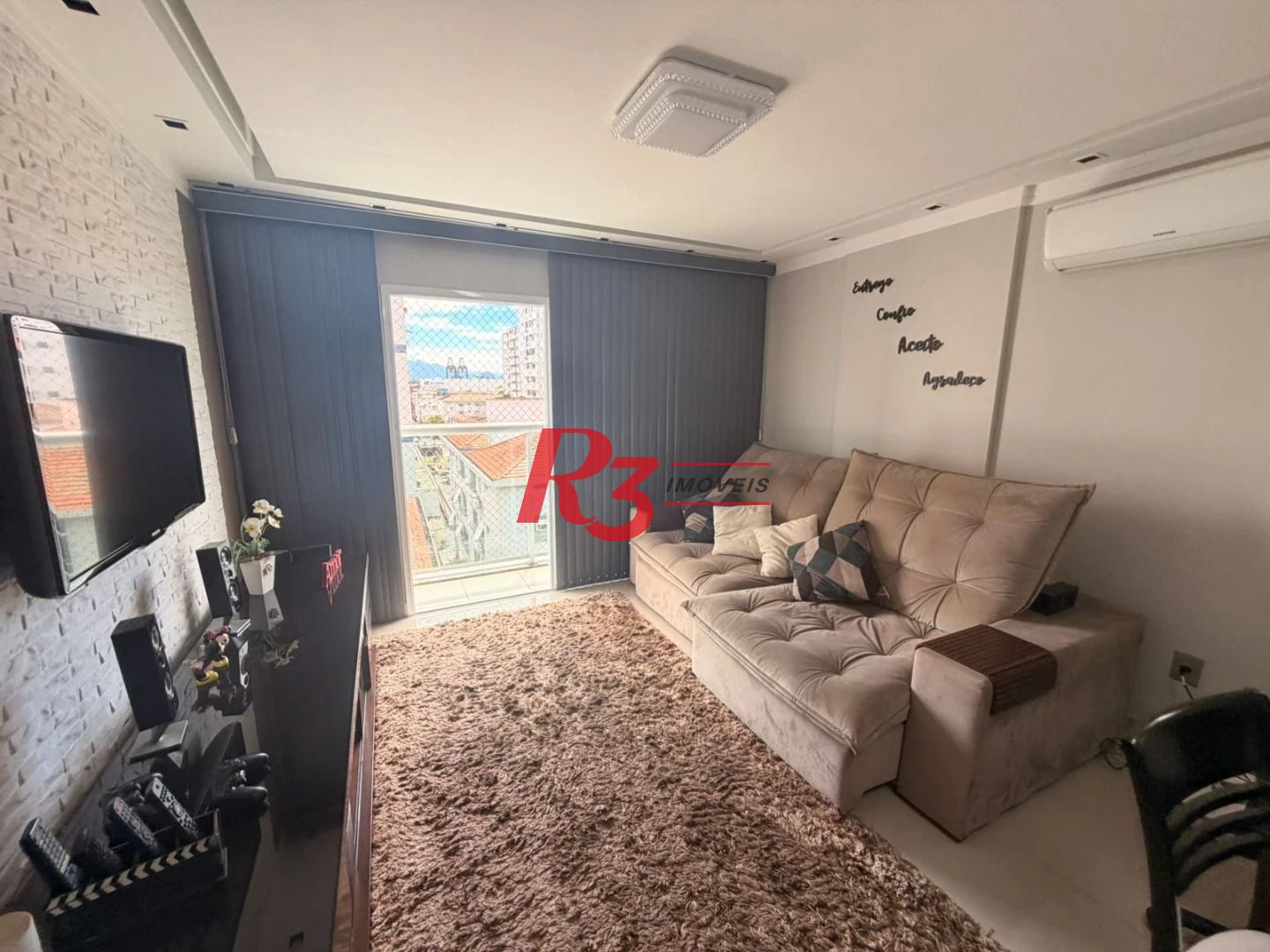 Apartamento com 2 dormitórios à venda, 75 m² por R$ 734.900,00 - Embaré - Santos/SP