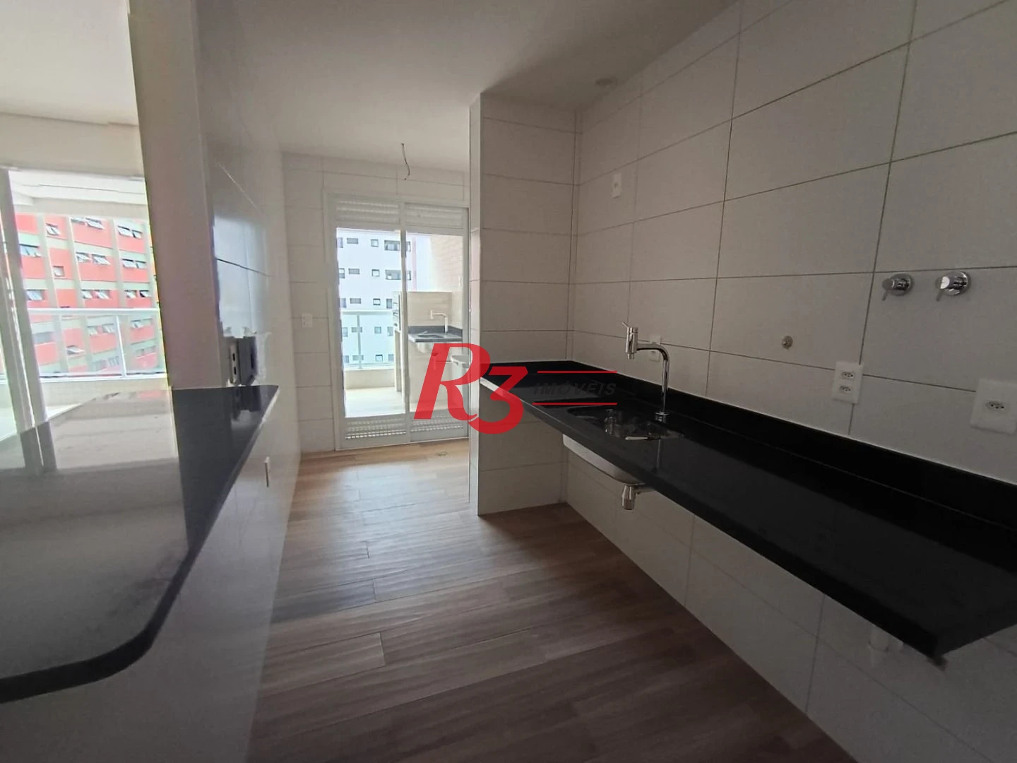 Apartamento com 2 dormitórios à venda, 83 m² por R$ 1.450.000,00 - Embaré - Santos/SP