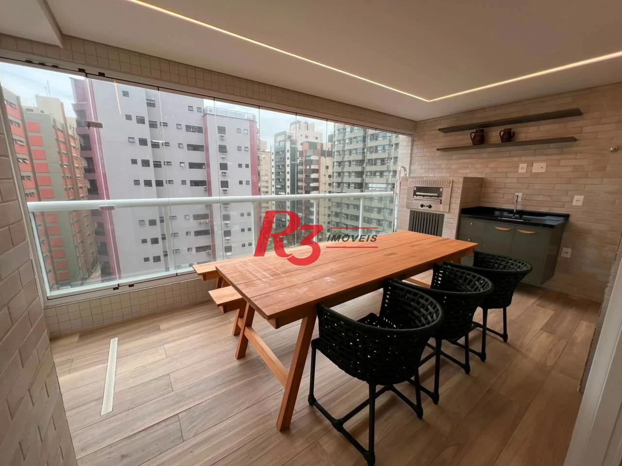 Apartamento com 2 dormitórios à venda, 83 m² por R$ 1.550.000,00 - Embaré - Santos/SP