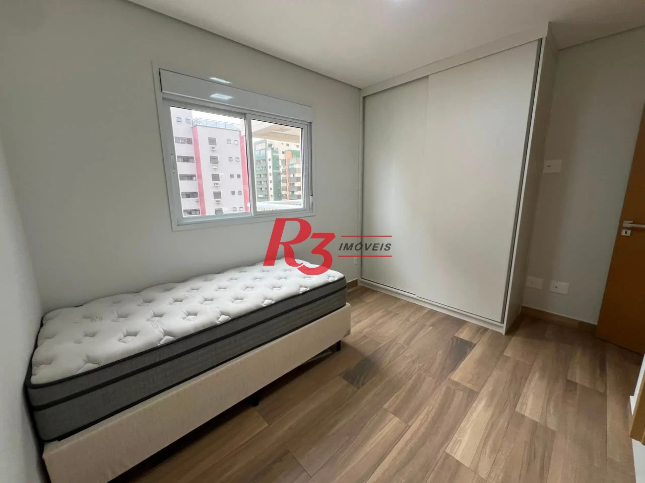 Apartamento com 2 dormitórios à venda, 83 m² por R$ 1.550.000,00 - Embaré - Santos/SP