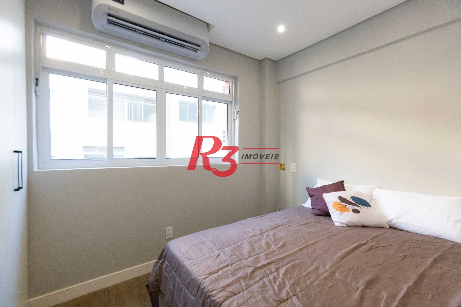 Apartamento com 1 dormitório à venda, 30 m² por R$ 349.000,00 - Gonzaga - Santos/SP