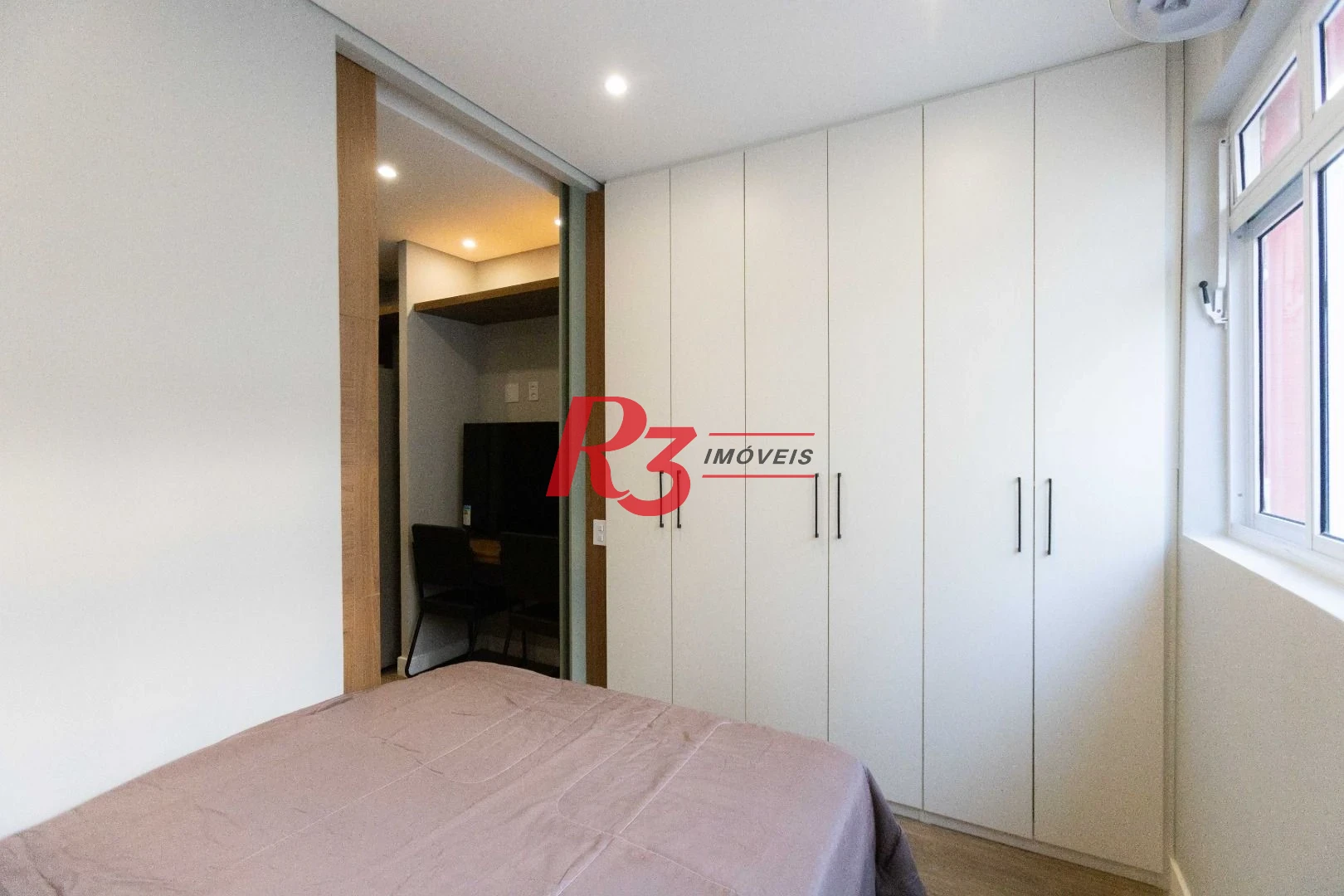 Apartamento com 1 dormitório à venda, 30 m² por R$ 349.000,00 - Gonzaga - Santos/SP
