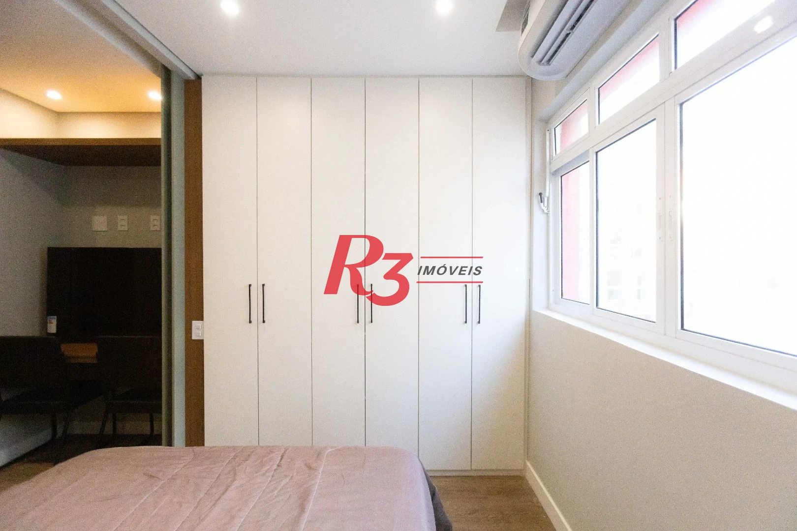 Apartamento com 1 dormitório à venda, 30 m² por R$ 349.000,00 - Gonzaga - Santos/SP