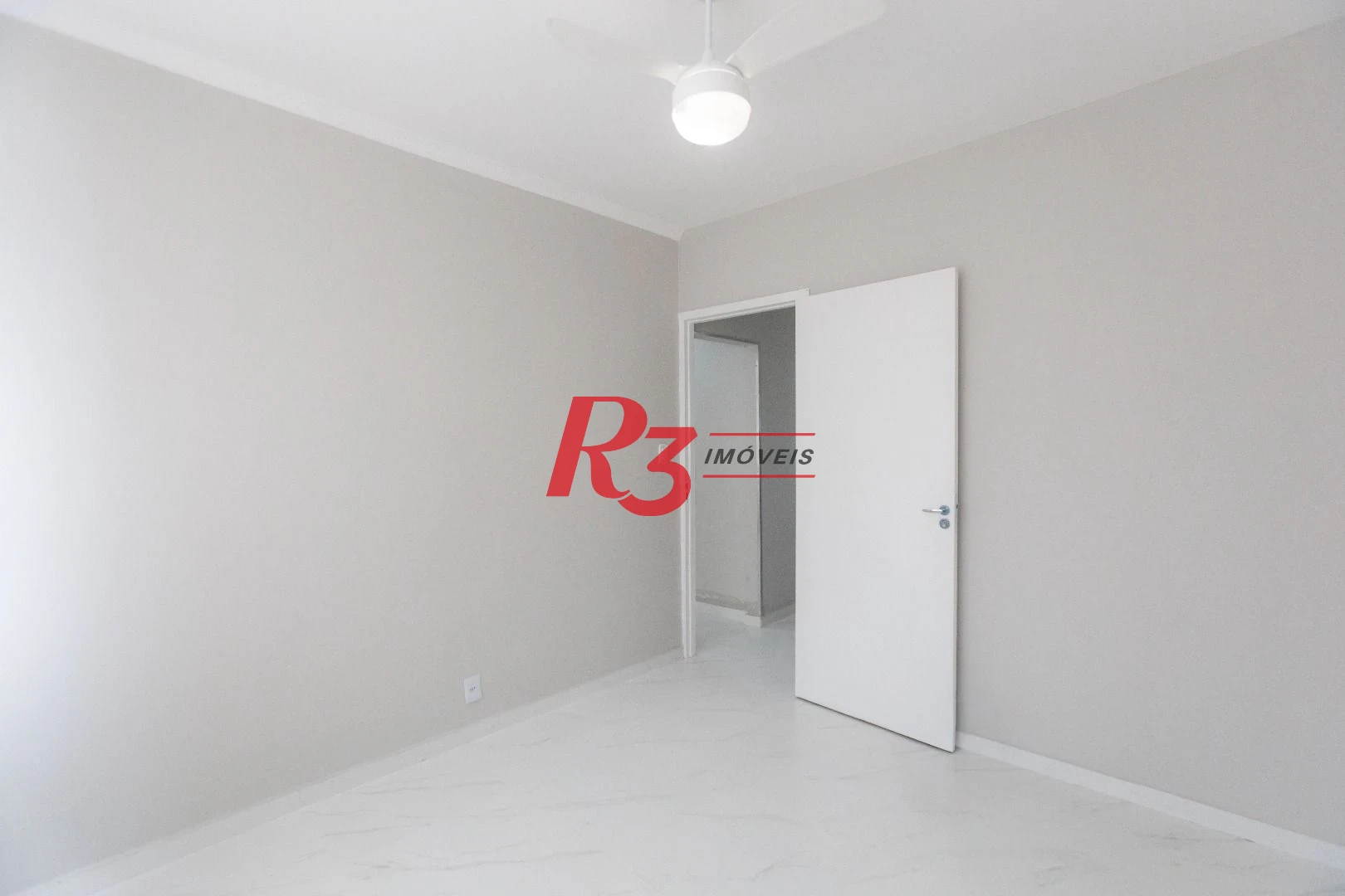 Apartamento com 2 dormitórios para alugar, 66 m² por R$ 4.000,02/mês - José Menino - Santos/SP