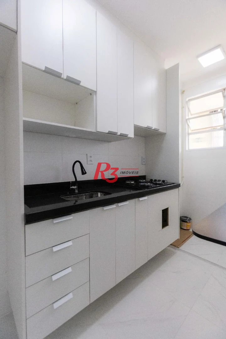 Apartamento com 2 dormitórios para alugar, 66 m² por R$ 4.000,02/mês - José Menino - Santos/SP