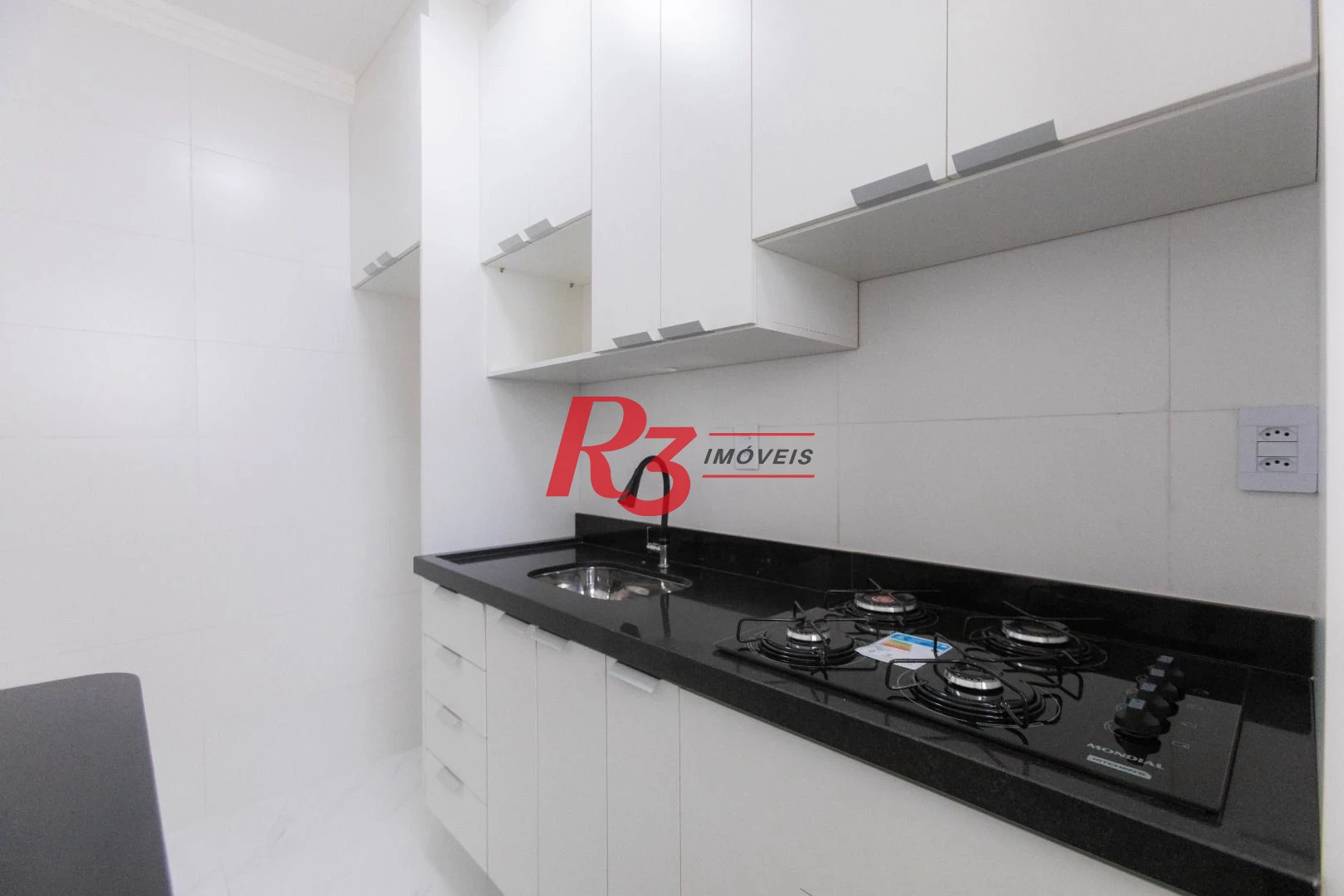 Apartamento com 2 dormitórios para alugar, 66 m² por R$ 4.000,02/mês - José Menino - Santos/SP