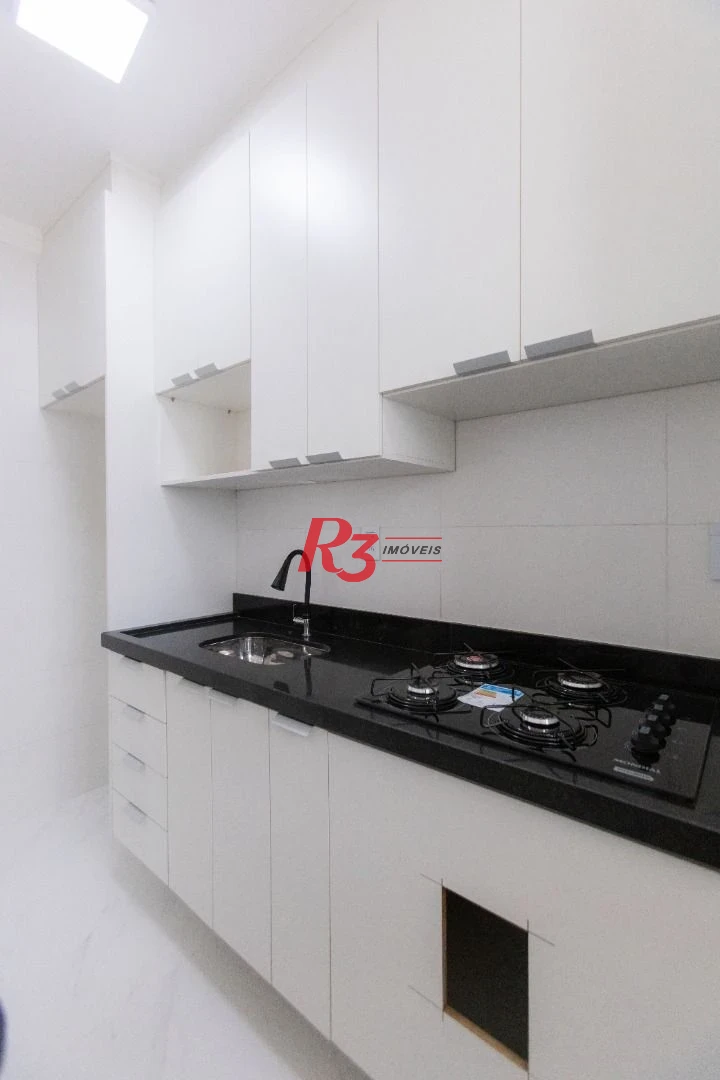 Apartamento com 2 dormitórios para alugar, 66 m² por R$ 4.000,02/mês - José Menino - Santos/SP