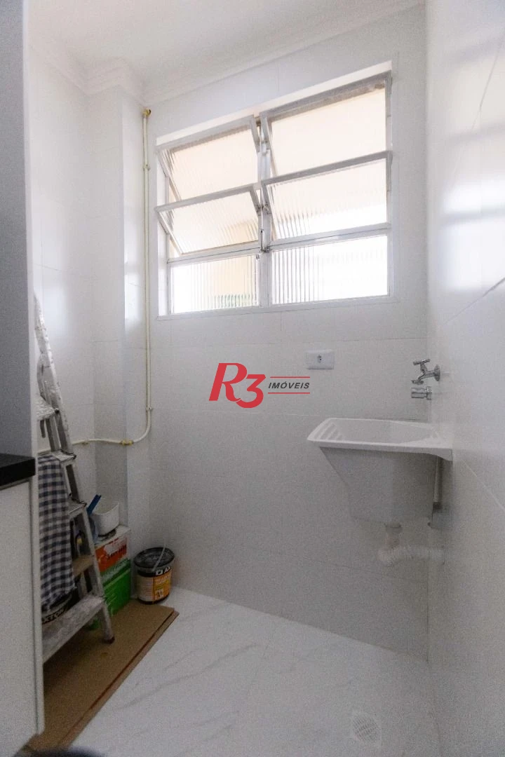 Apartamento com 2 dormitórios para alugar, 66 m² por R$ 4.000,02/mês - José Menino - Santos/SP