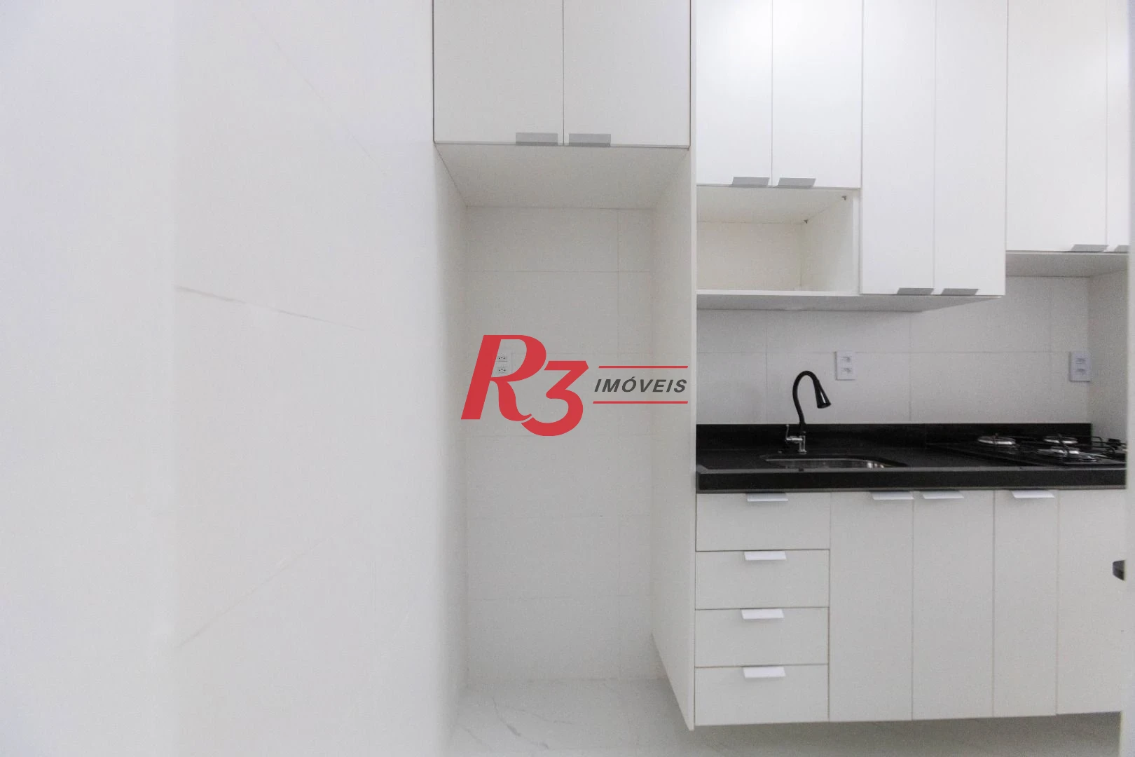 Apartamento com 2 dormitórios para alugar, 66 m² por R$ 4.000,02/mês - José Menino - Santos/SP