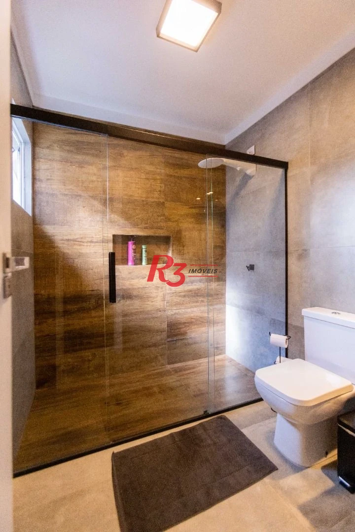 Sobrado com 3 dormitórios à venda, 290 m² por R$ 3.990.000,00 - Ponta da Praia - Santos/SP