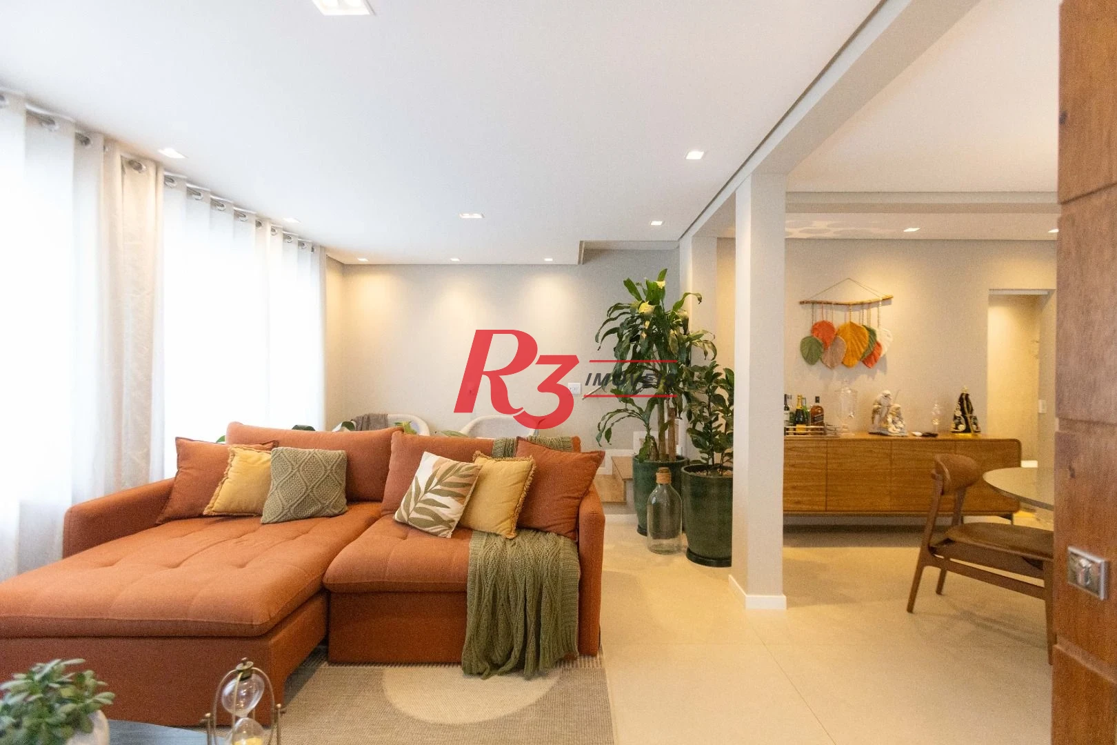 Sobrado com 3 dormitórios à venda, 290 m² por R$ 3.990.000,00 - Ponta da Praia - Santos/SP