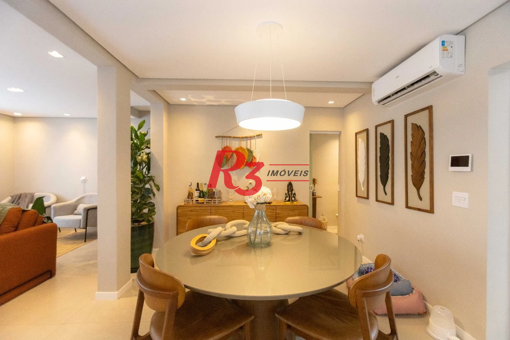 Sobrado com 3 dormitórios à venda, 290 m² por R$ 3.990.000,00 - Ponta da Praia - Santos/SP