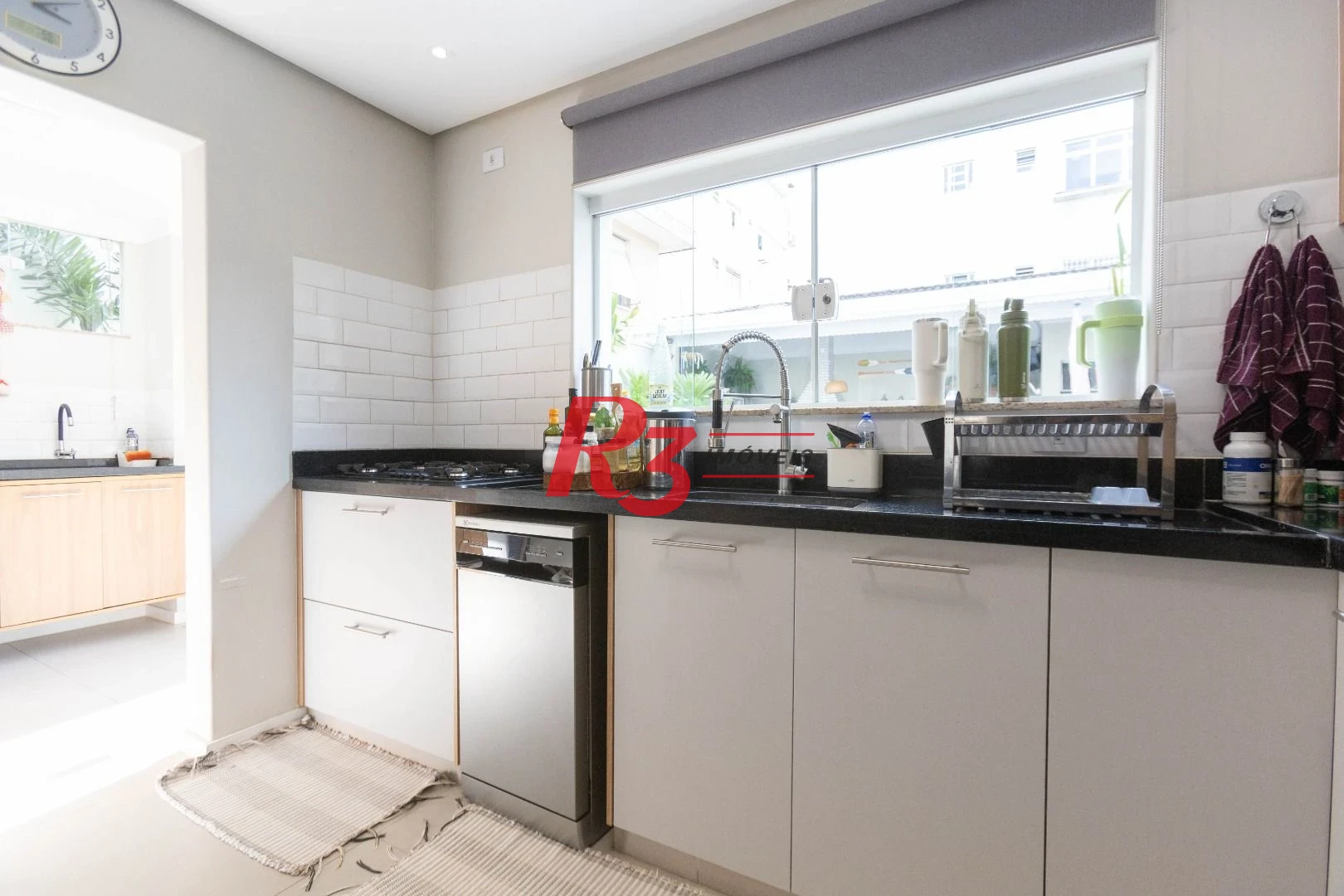 Sobrado com 3 dormitórios à venda, 290 m² por R$ 3.990.000,00 - Ponta da Praia - Santos/SP