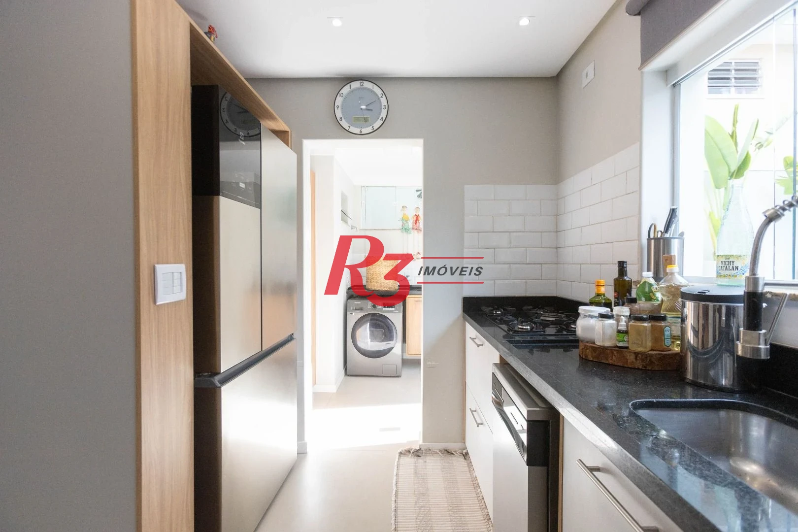 Sobrado com 3 dormitórios à venda, 290 m² por R$ 3.990.000,00 - Ponta da Praia - Santos/SP
