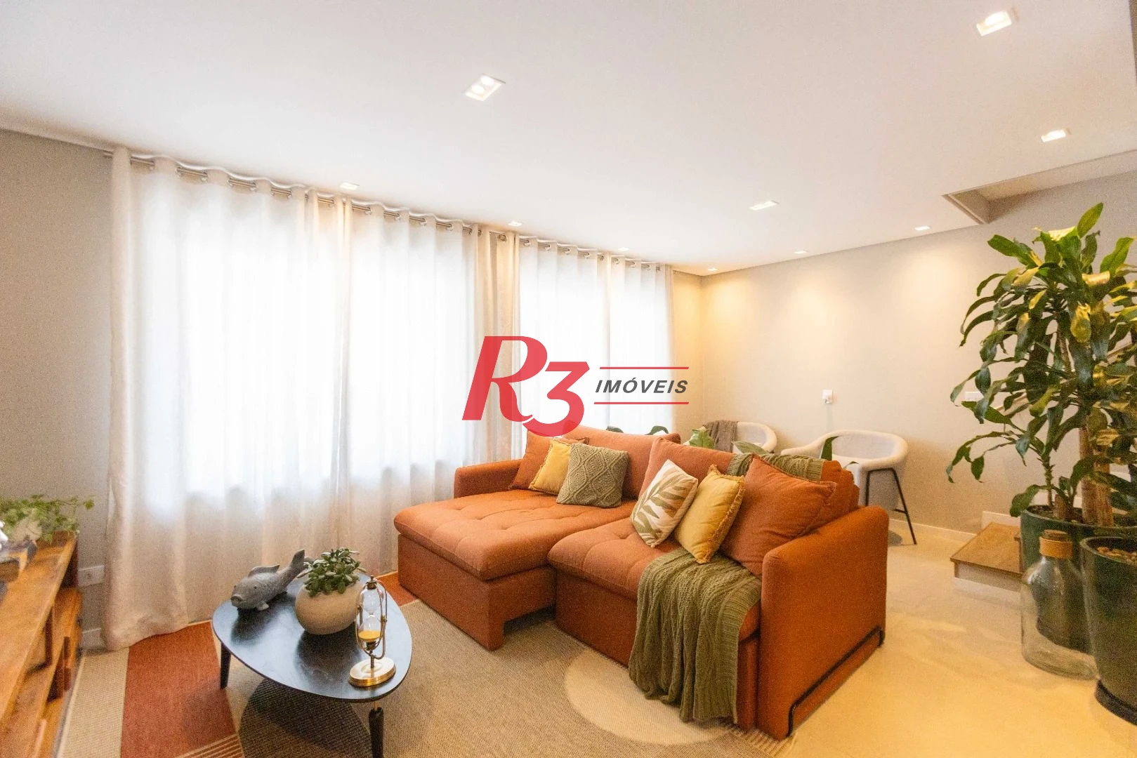 Sobrado com 3 dormitórios à venda, 290 m² por R$ 3.990.000,00 - Ponta da Praia - Santos/SP